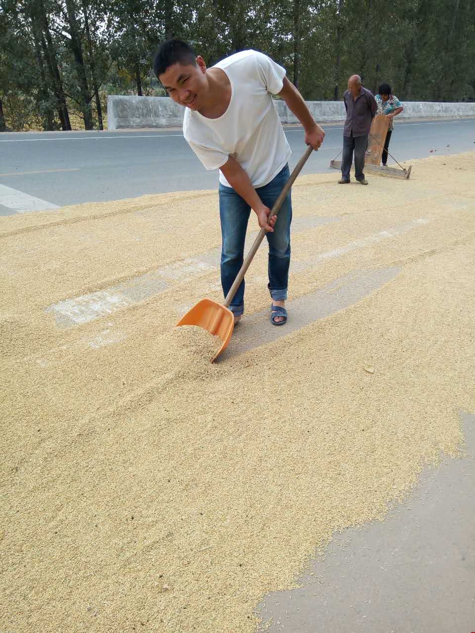 �Ʒ��F(tu��n)�(du��)ꐽ�(j��ng)�����p�H�ڄ�(d��ng)www.axyouyongchi.com